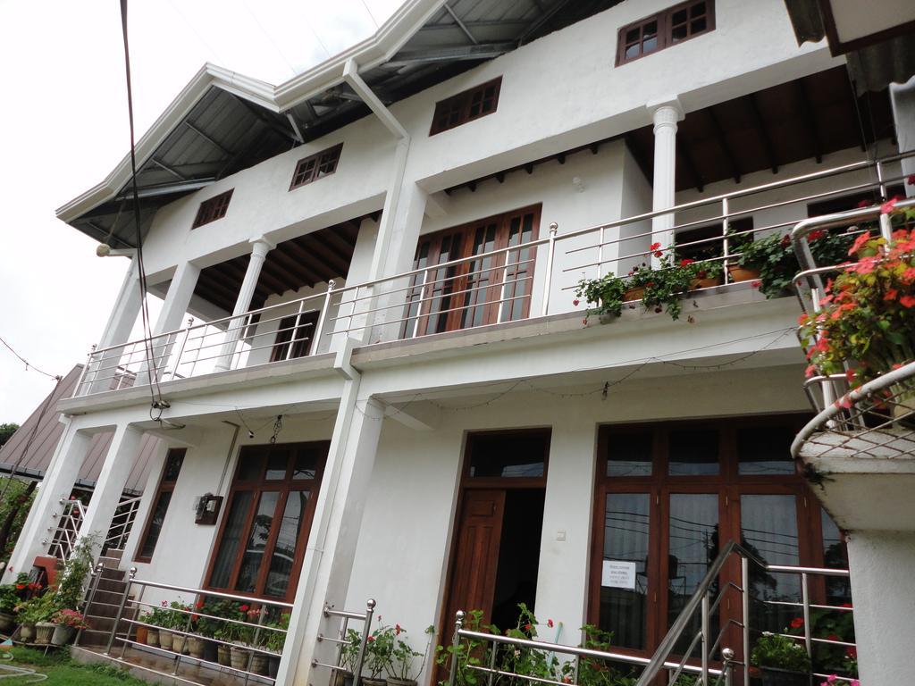 Hotel Eranga Guest Nuwara Eliya Zewnętrze zdjęcie